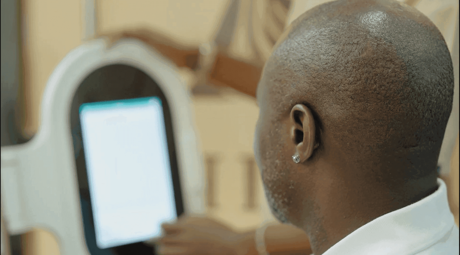 Hair thinning guidance at Arziki Aesthetics