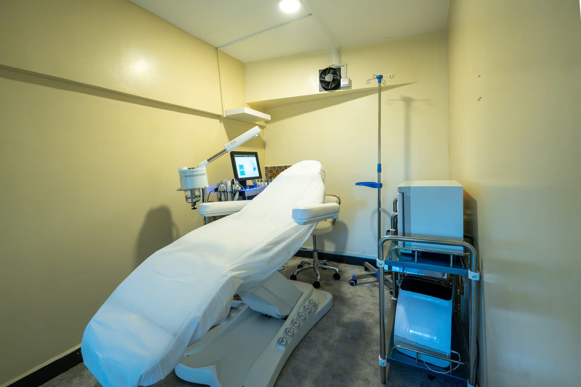 RF and skin remodeling technology at Arziki Aesthetics
