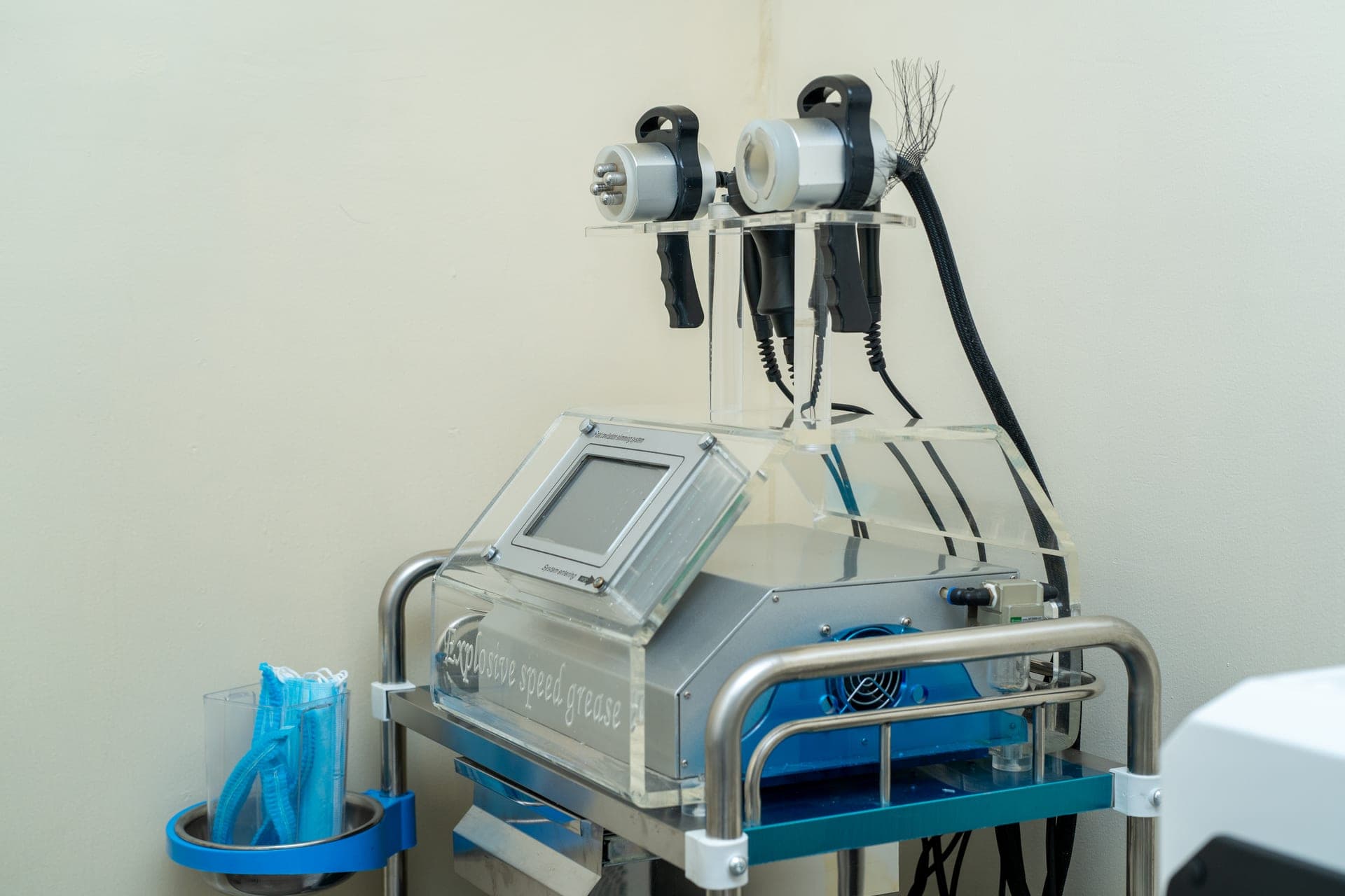 Laser and light-based treatment technology at Arziki Aesthetics